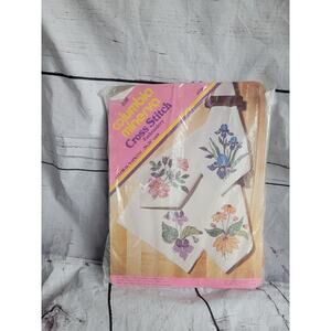 Vintage 1973 Columbia Minerva 4in Floral Napkins Cross Stitch on Linen #6540